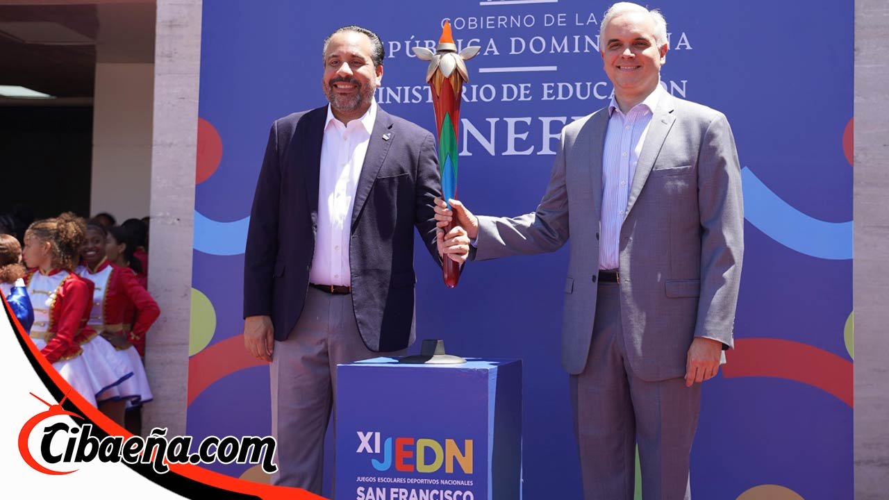 Luis Miguel De Camps encabeza acto inaugural del recorrido de la antorcha de los XI Juegos Escolares Deportivos San Francisco 2025